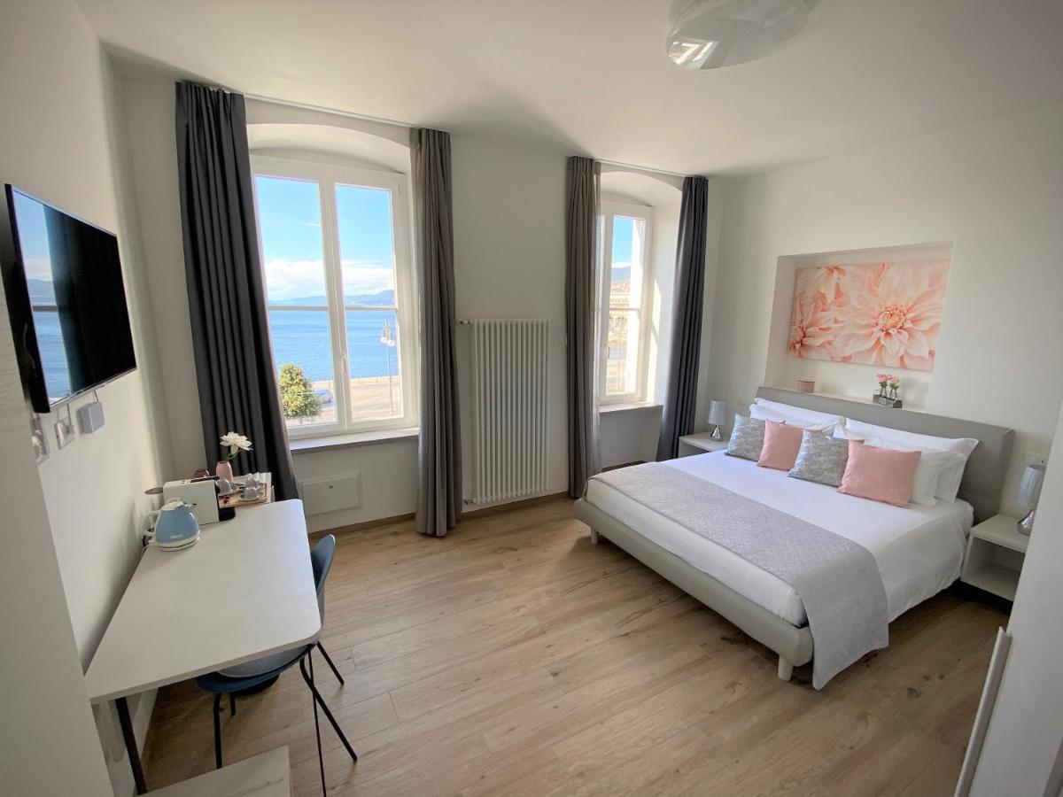 Five Flowers Guest House Триест Экстерьер фото
